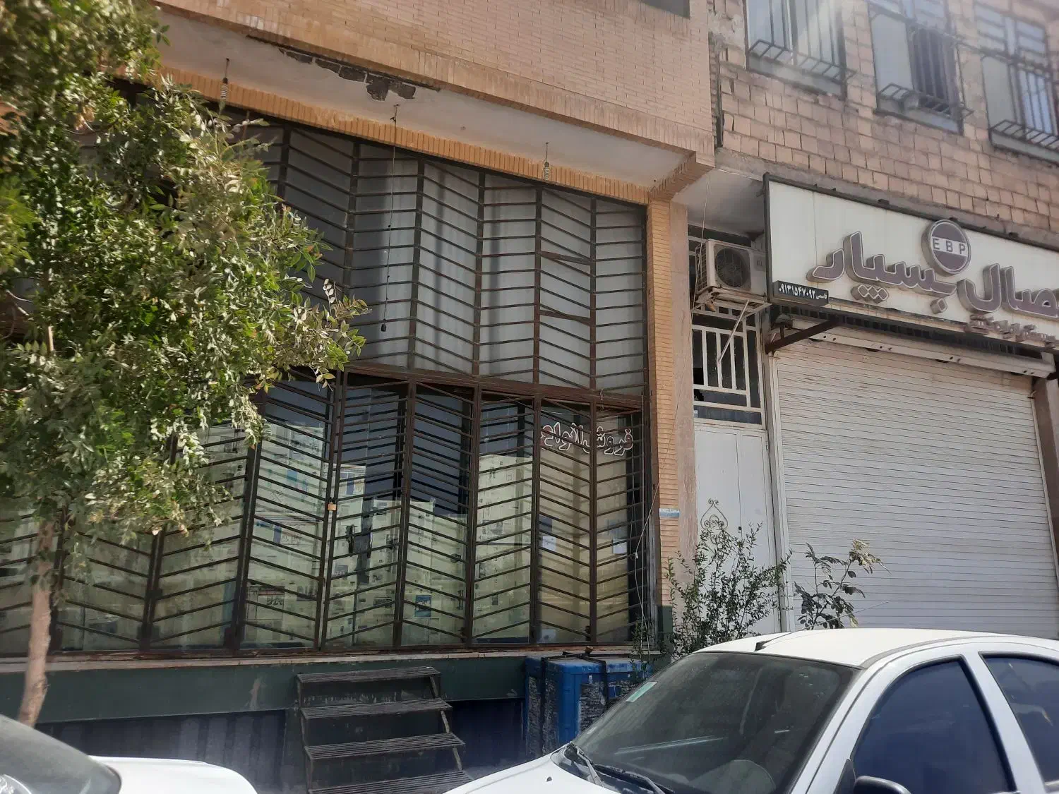 اجاره مغازه ۴۸متری خیابان ۲۰متری|اجارهٔ مغازه و غرفه|یزد, |دیوار
