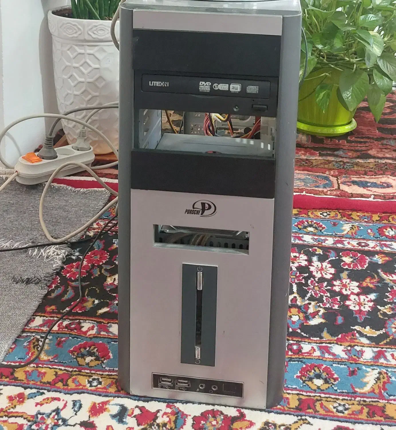 کامپیوتر رومیزی|رایانه رومیزی|کنگاور, |دیوار