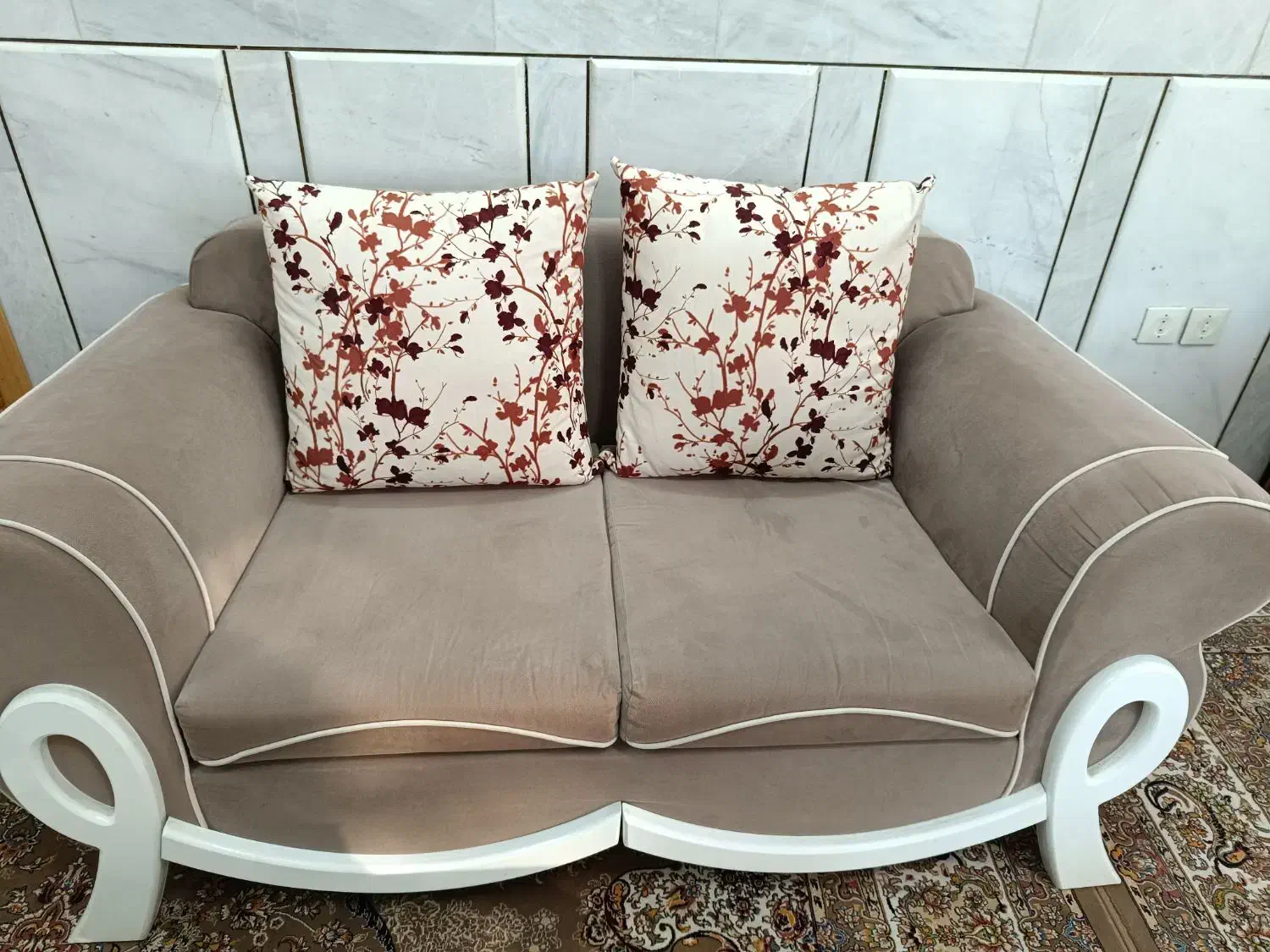 مبل هفت نفره تمیز در حد نو|مبلمان خانگی و میز عسلی|لنجان, |دیوار