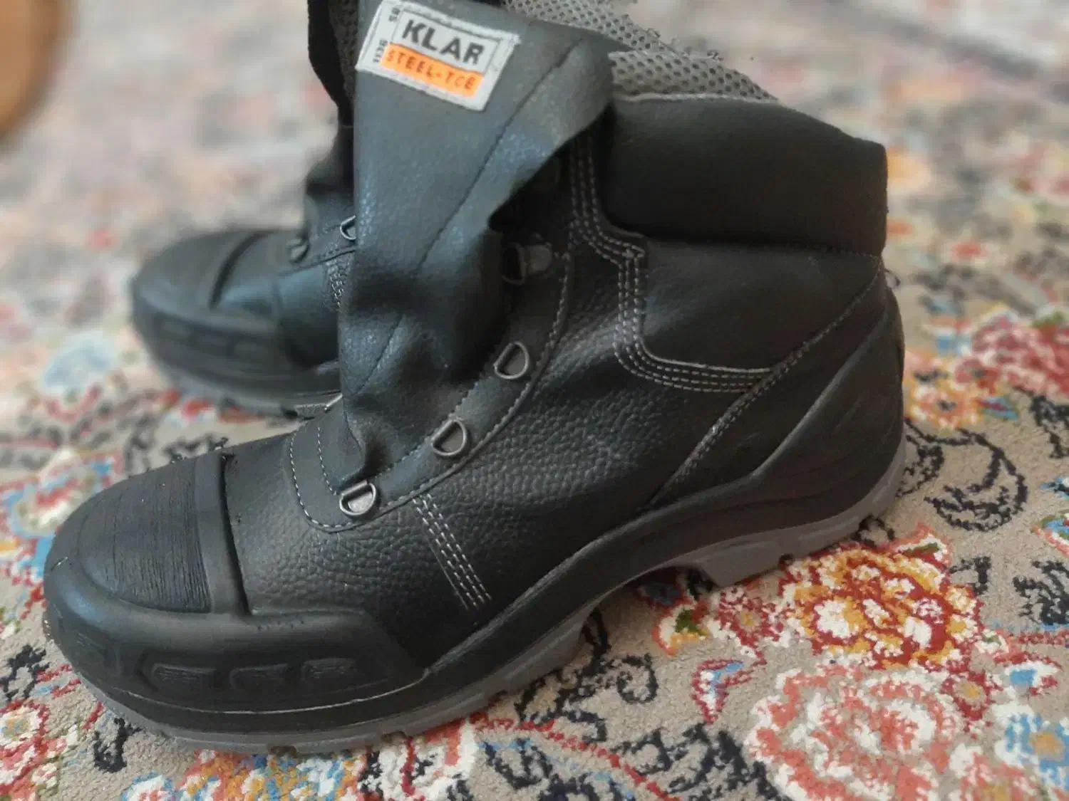 پوتین ساق بلند کلار|کیف، کفش، کمربند|رشت, حمیدیان|دیوار