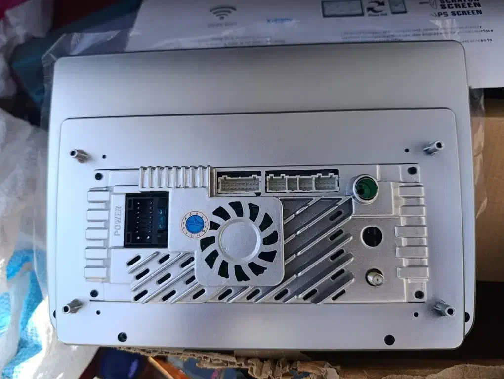 فروش مانیتور به همراه قاب وسوکت پژو|قطعات یدکی و لوازم جانبی|بندرعباس, |دیوار