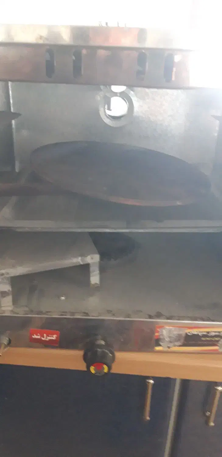 تنور  گازی استیل تک نان  با دو سینی1300 در حد نو|اجاق گاز و لوازم برقی پخت‌وپز|اصفهان, عاشق‌آباد|دیوار