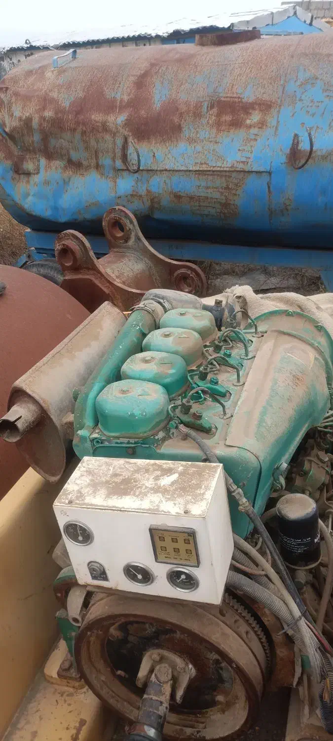 غلتک کششی|خودرو سنگین|خوی, |دیوار