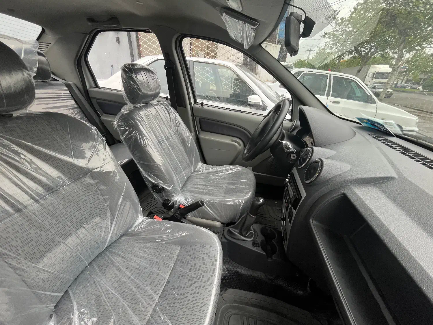 ال ۹۰ e2|خودرو سواری و وانت|رشت, نیروی دریایی|دیوار