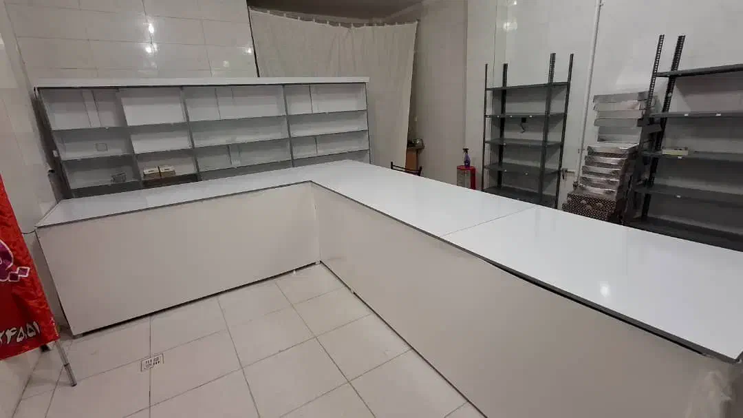 فروش قفسه چوبی و آهنی درحد نو|فروشگاه و مغازه|بروجن, |دیوار