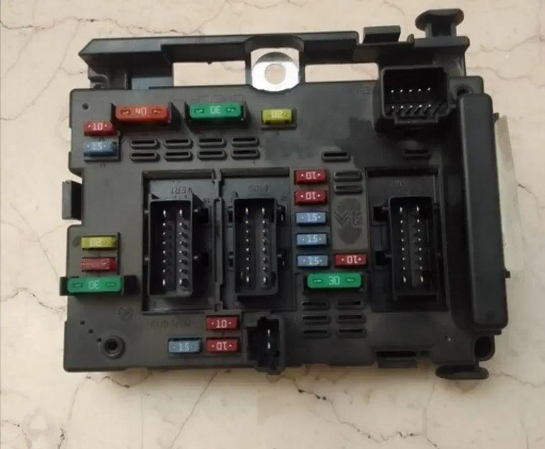 جعبه فیوز و دریچه گاز|قطعات یدکی و لوازم جانبی|بوشهر, |دیوار