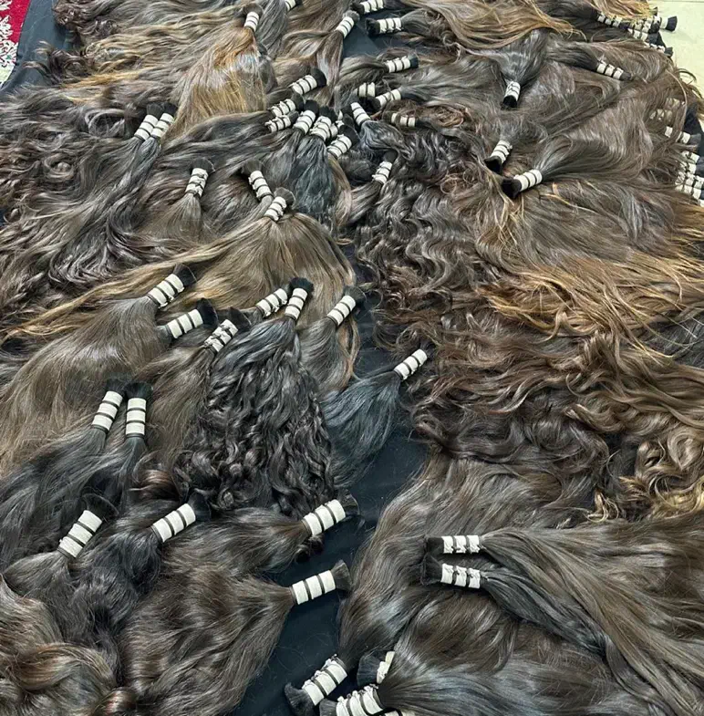 خریدار موی طبیعی بانوان|خدمات آرایشگری و زیبایی|رشت, سعدی (تختی)|دیوار