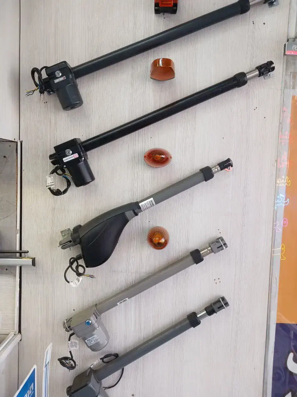 کرکره جک پارکینگ درب برقی آرام بنددوربین قفل برقی|خدمات پیشه و مهارت|شاهین‌شهر, حافظ شمالی|دیوار