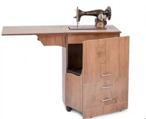 میز کار چرخ خیاطی|لوازم خیاطی و بافتنی|یزد, |دیوار