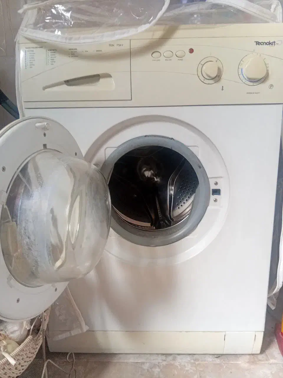 ماشین لباسشویی|ماشین لباسشویی و خشککن لباس|کاشان, ولیعصر|دیوار