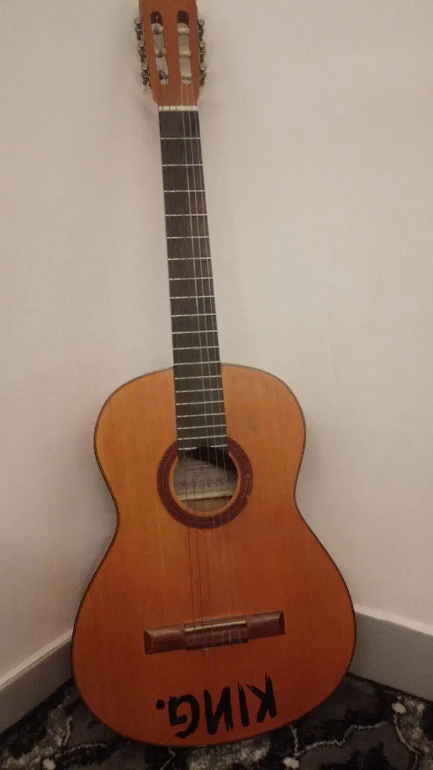 گیتار در حد نو|گیتار، بیس، امپلیفایر|شادگان, |دیوار