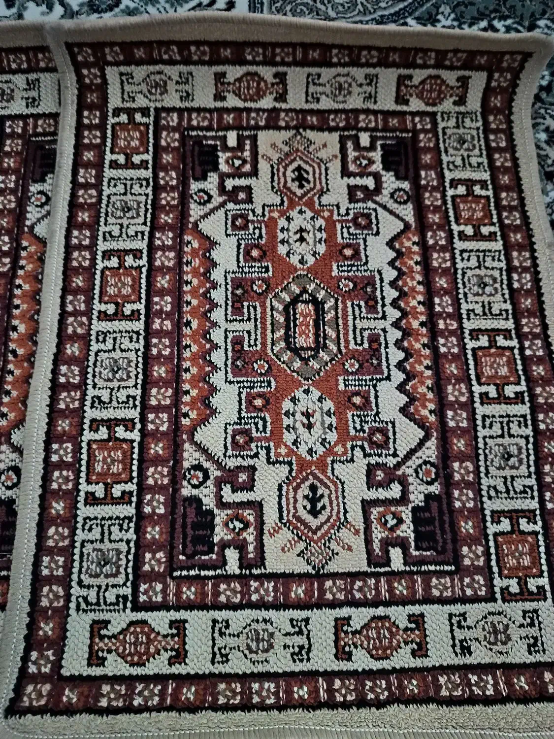 گلیم|گلیم، جاجیم، گبه|کرج, حصارک بالا|دیوار