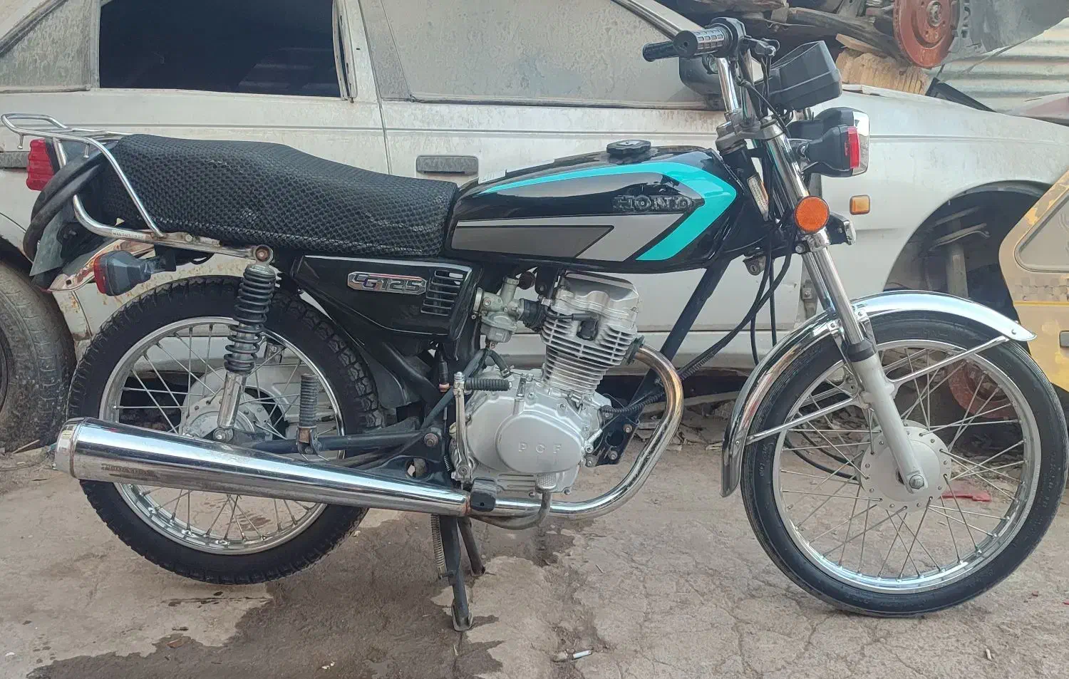 موتور سیکلت برمودا|موتورسیکلت|شیراز, کوشک میدان|دیوار