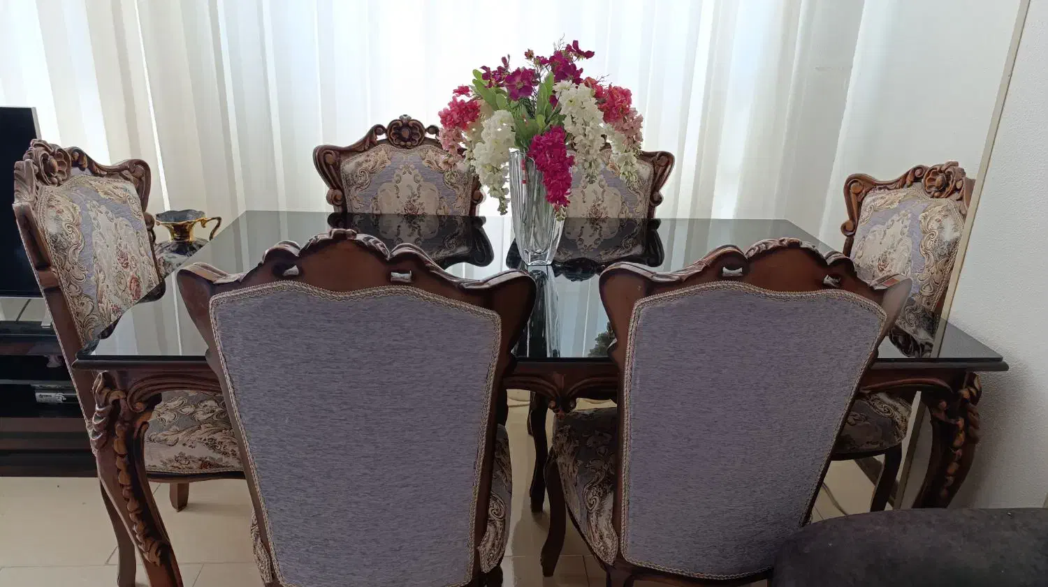 میز نهار خوری چوب گردو|میز و صندلی غذاخوری|شاهین‌شهر, شهرک میلاد|دیوار