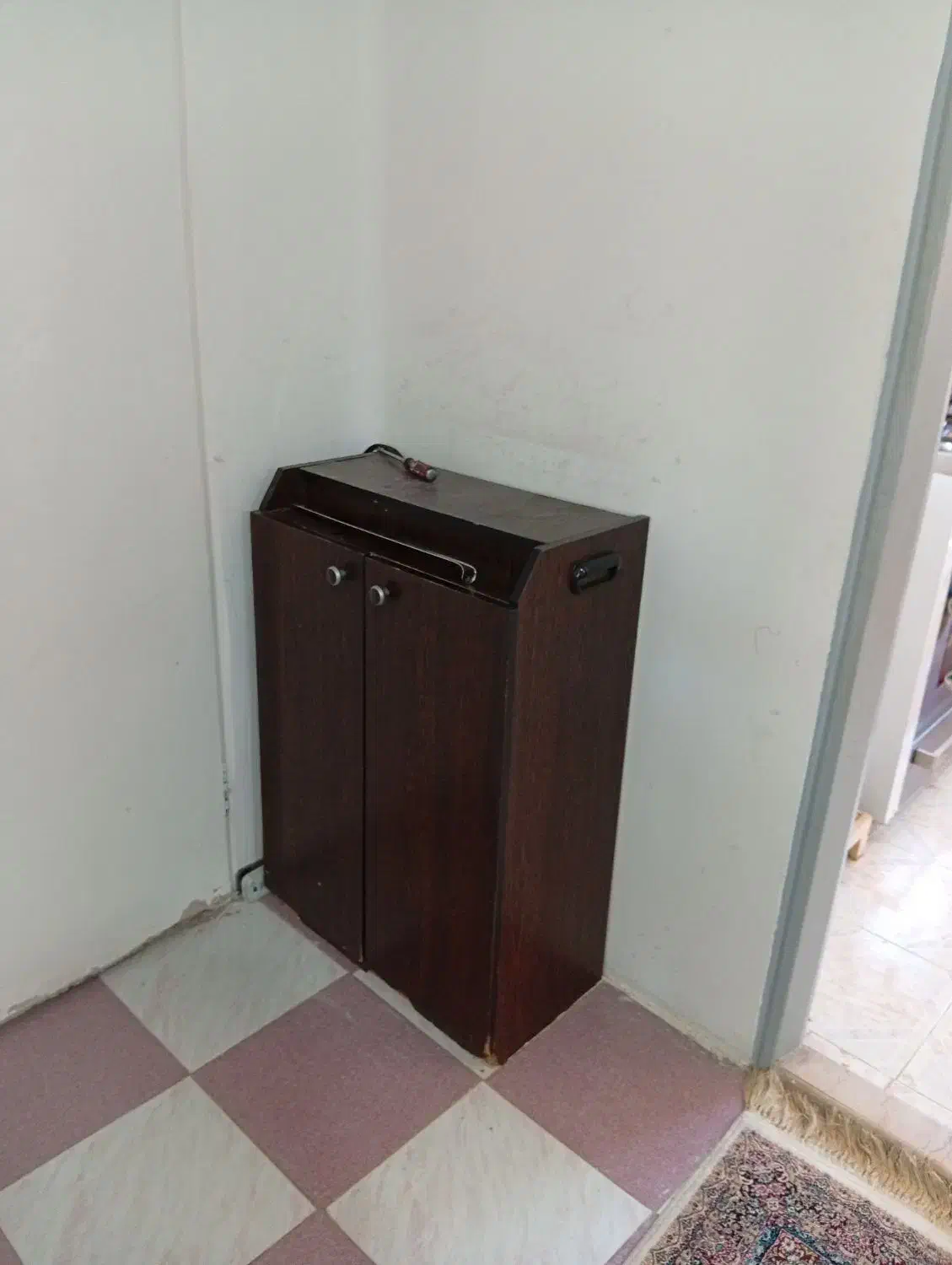 کمد و جاکفشی|جاکفشی، کمد، دراور|کرمان, |دیوار