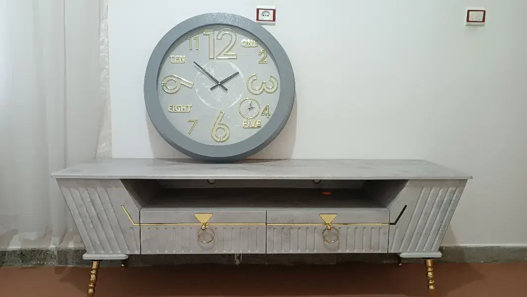 میز tv و ساعت دیواری|ساعت دیواری و تزئینی|سقز, |دیوار