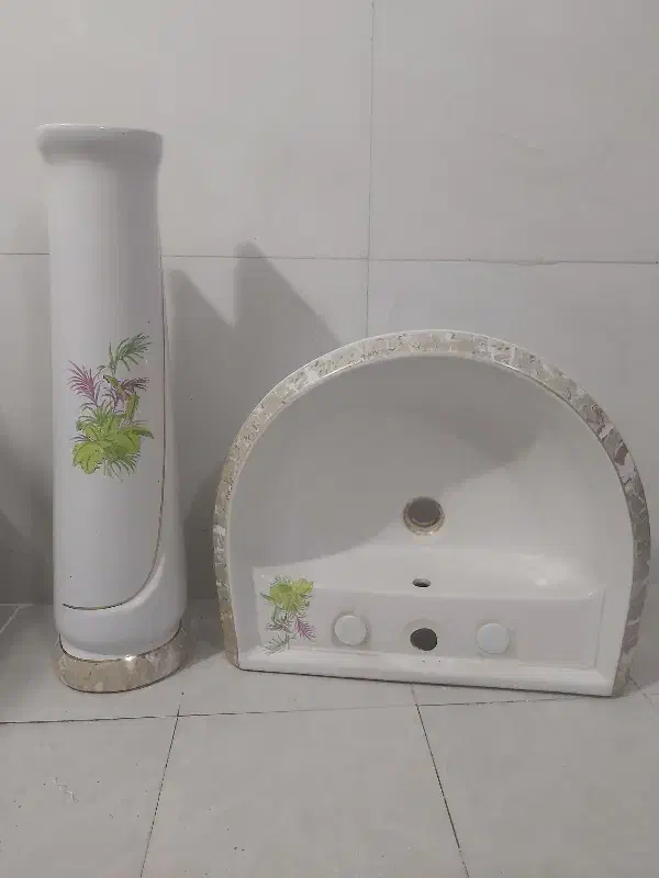 فروش روشویی طرحدار سالم بدون زدگی|لوازم سرویس بهداشتی|شیراز, شریفآباد|دیوار