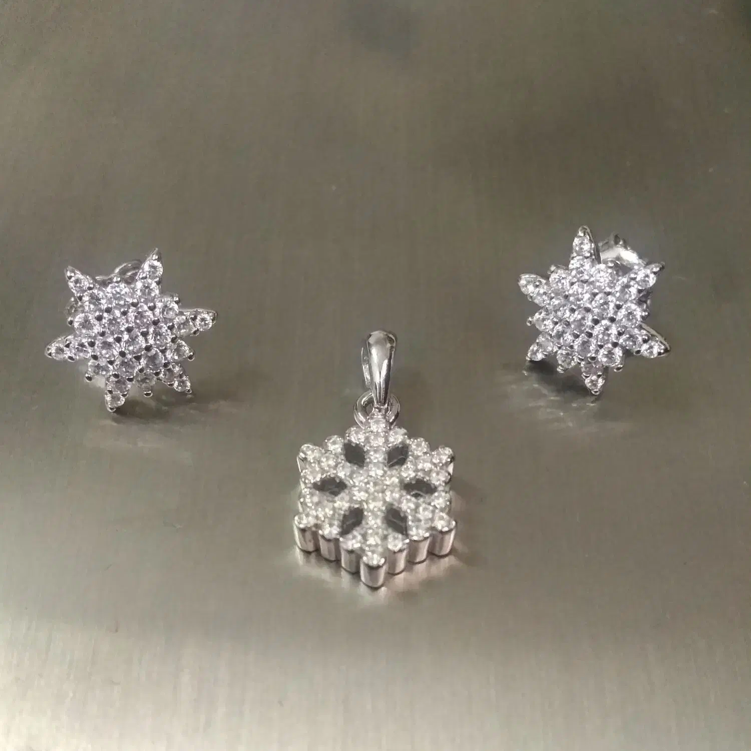 انگشتر گردنبند گوشواره نیم ست نقره|جواهرات|لنگرود, |دیوار