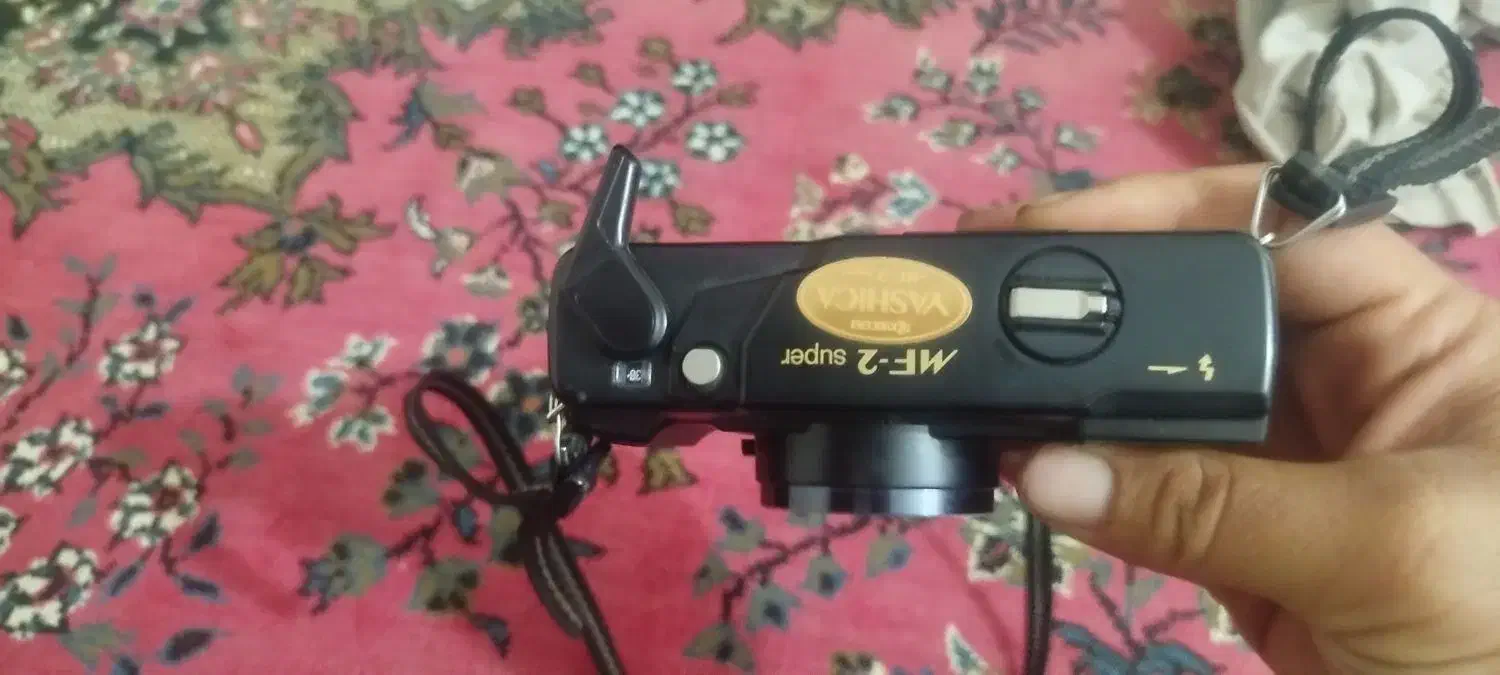 با دوربین عکاسی اری برای فروشی هست|دوربین عکاسی و فیلمبرداری|بوشهر, |دیوار