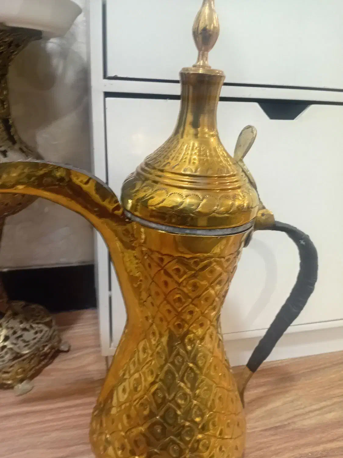 دله بزرگ گمگم|قوری، کتری، قهوه‌ساز دستی|اهواز, سپیدار|دیوار