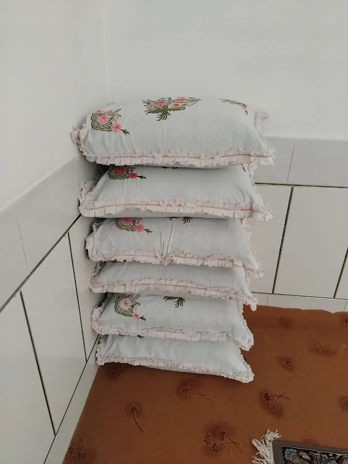 پشتی بزرگ پرگل مجلسی اصفهان|پشتی|زیباشهر, |دیوار