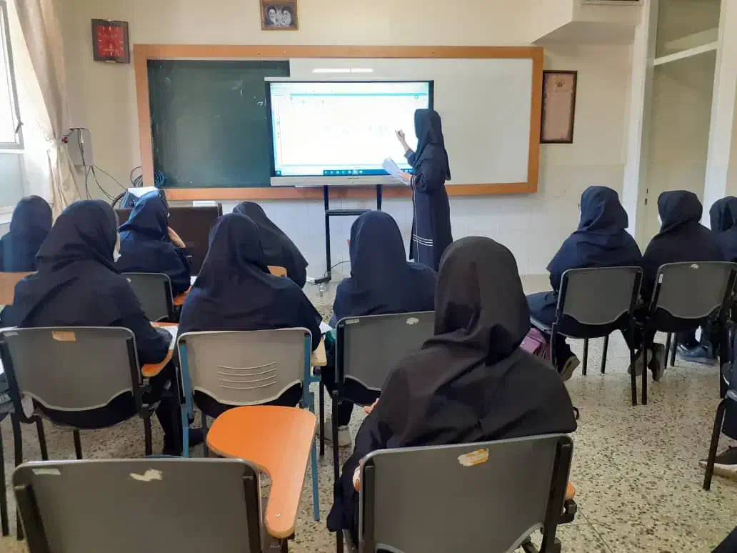 مدرک دیپلم رسمی فنی حرفه ای آموزش پرورش با استعلام|خدمات آموزشی|مشهد, گوهرشاد|دیوار