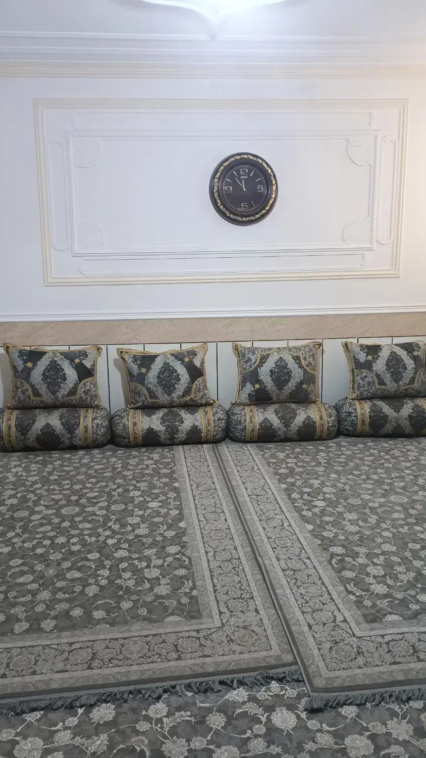 باشت و پشتی 8عدد|رختخواب، بالش، پتو|زاهدان, |دیوار