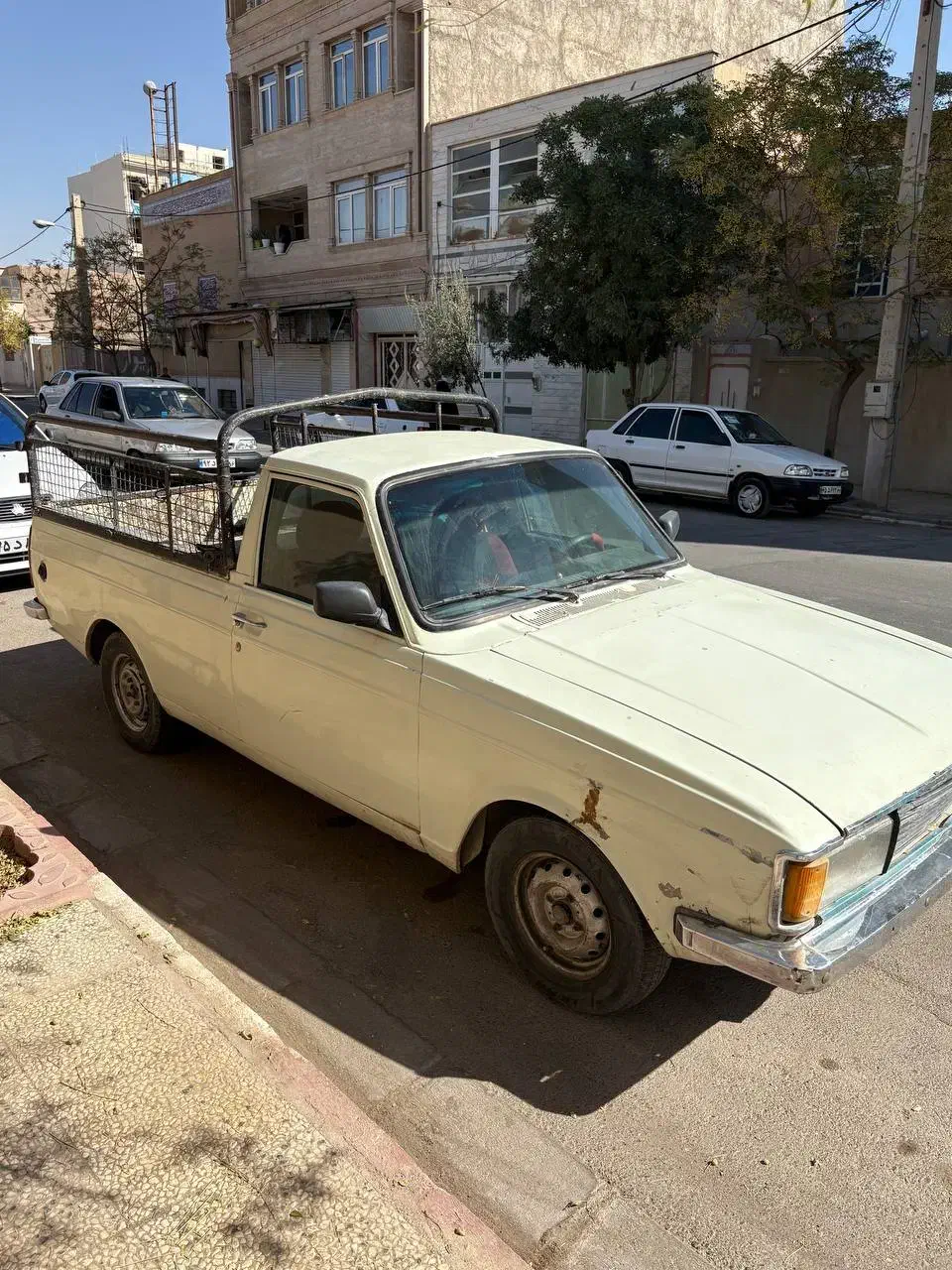 وانت مدل 1381|خودرو سواری و وانت|گرمسار, |دیوار