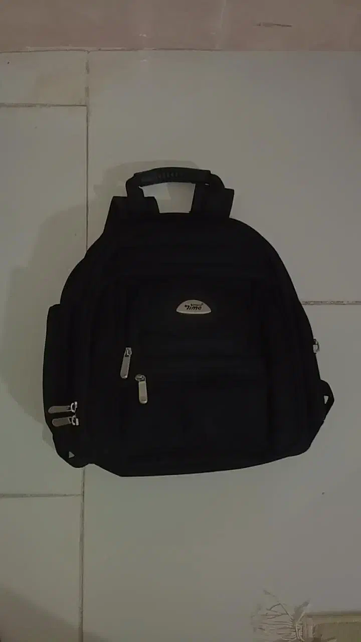 کوله خارجی درحد|کیف، کفش، کمربند|نیشابور, خط کاشمر|دیوار