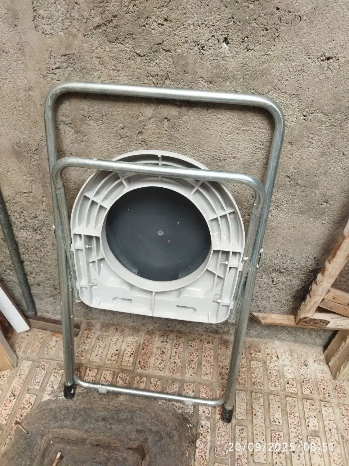 دستشویی فرنگی تاشو|لوازم سرویس بهداشتی|تبریز, |دیوار