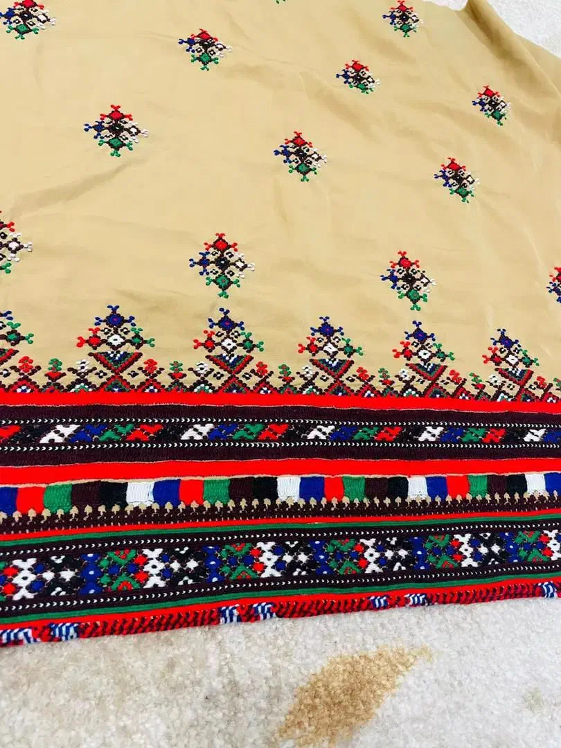 دوچگر لباس|لباس|نیک شهر, |دیوار