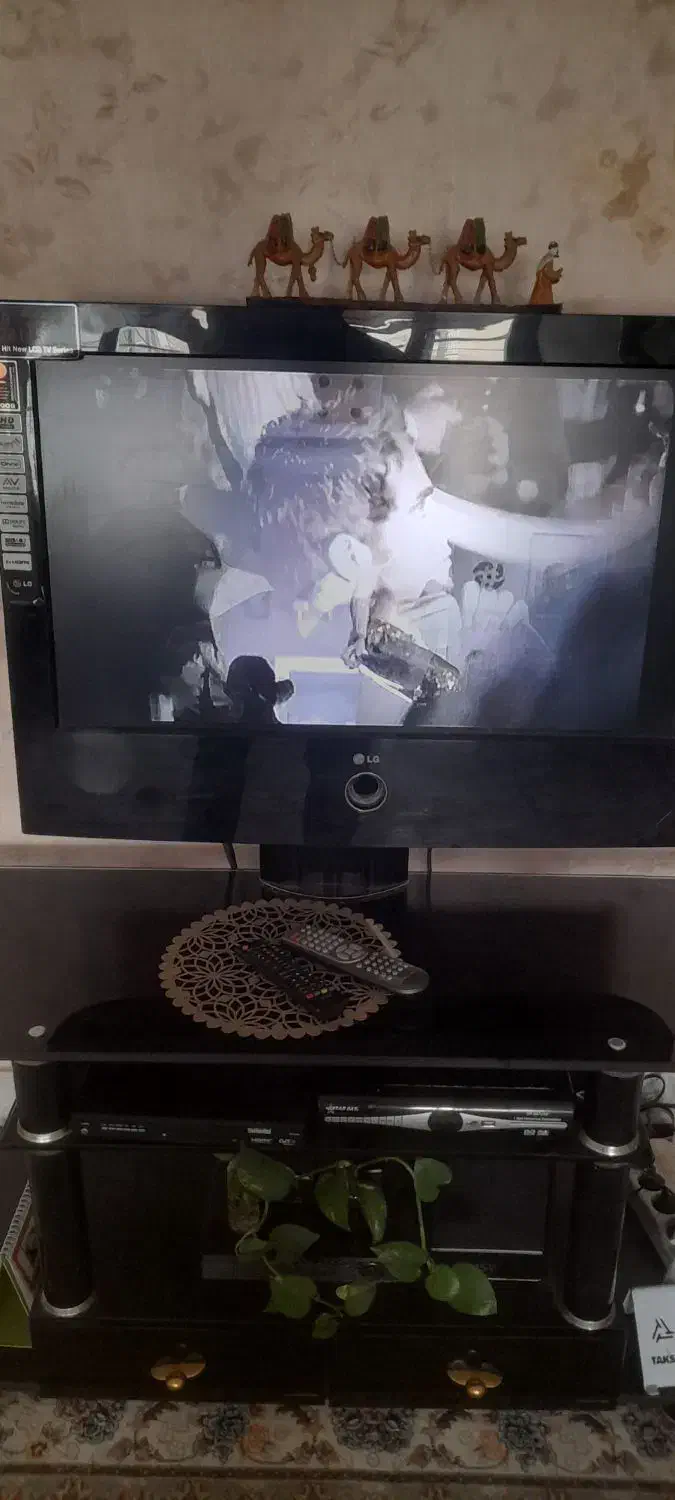 تلویزیون32اینچ الجی lcd|تلویزیون و پروژکتور|خرمدره, |دیوار