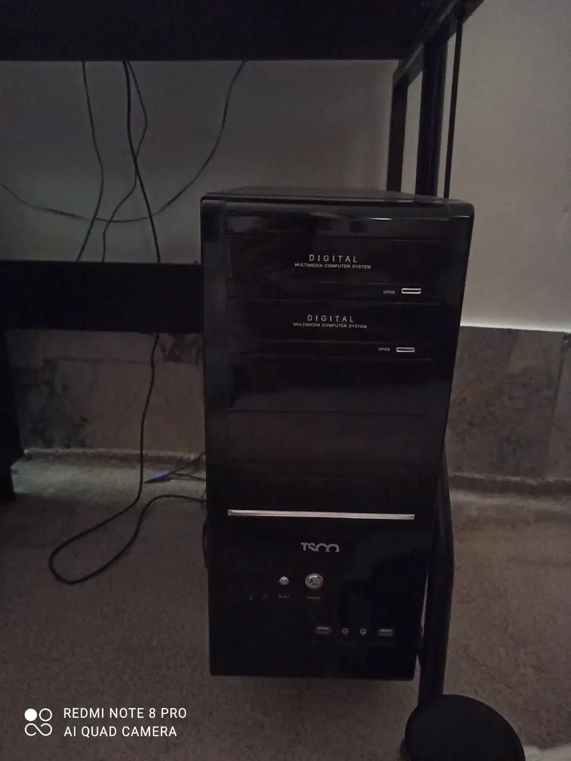 مانیتور و کیس|قطعات و لوازم جانبی رایانه|قم, سراجه (۱۵ خرداد)|دیوار