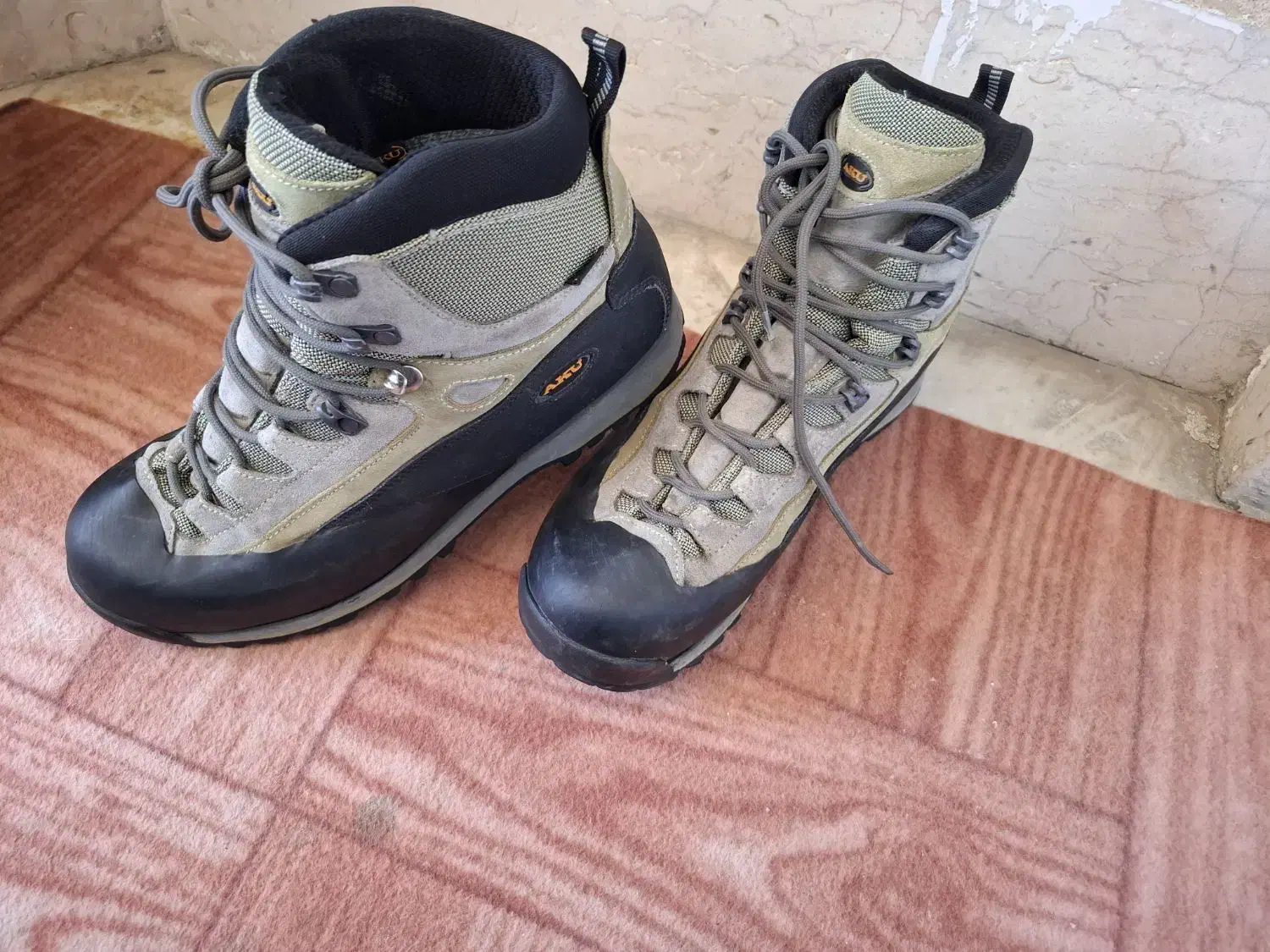 کفش کوهنوردی آکو|کیف، کفش، کمربند|بیرجند, |دیوار