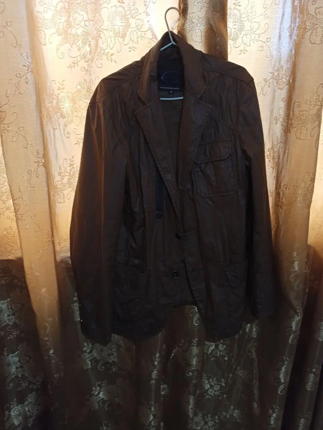 بارانی خوشگل|لباس|رشت, معلولین|دیوار