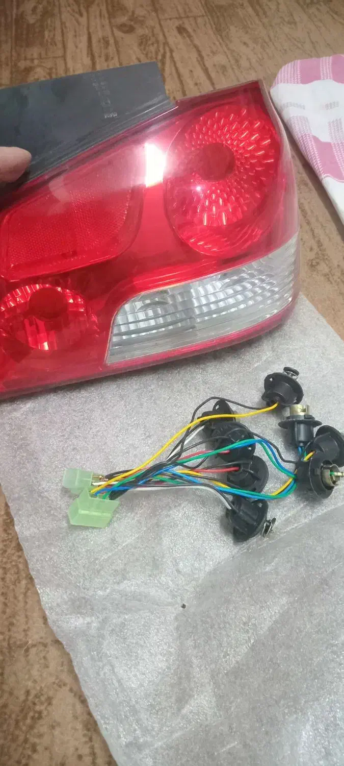 چراغ ۱۳۲|قطعات یدکی و لوازم جانبی|رشت, ولکس|دیوار