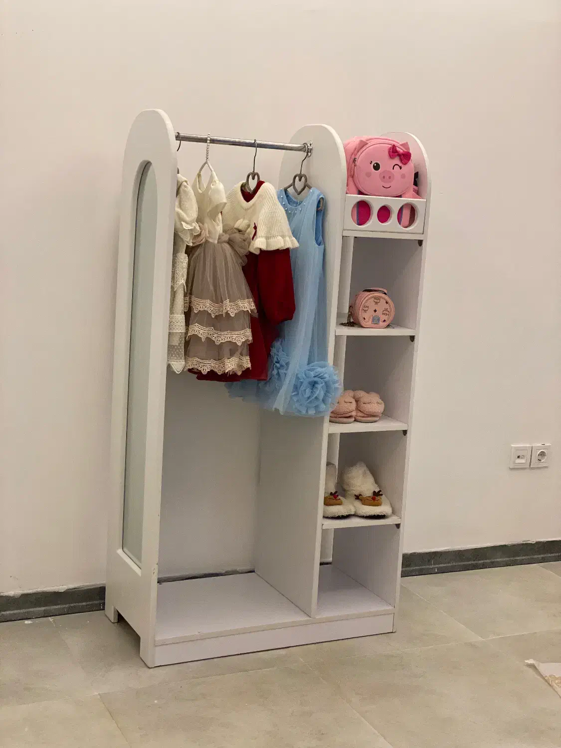 رگال لباس تمام ام دی اف، یه سمت کار آینه قدی داره|جاکفشی، کمد، دراور|نسیم‌شهر, |دیوار