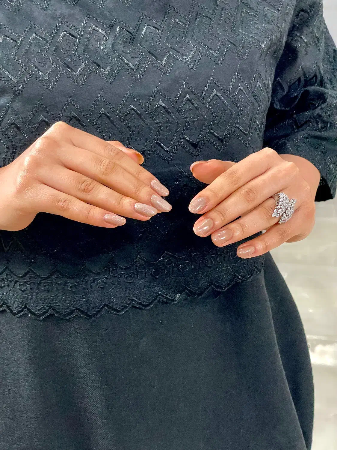 نیازمند مدل کاشت و طراحی ناخن|خدمات آرایشگری و زیبایی|بوشهر, |دیوار