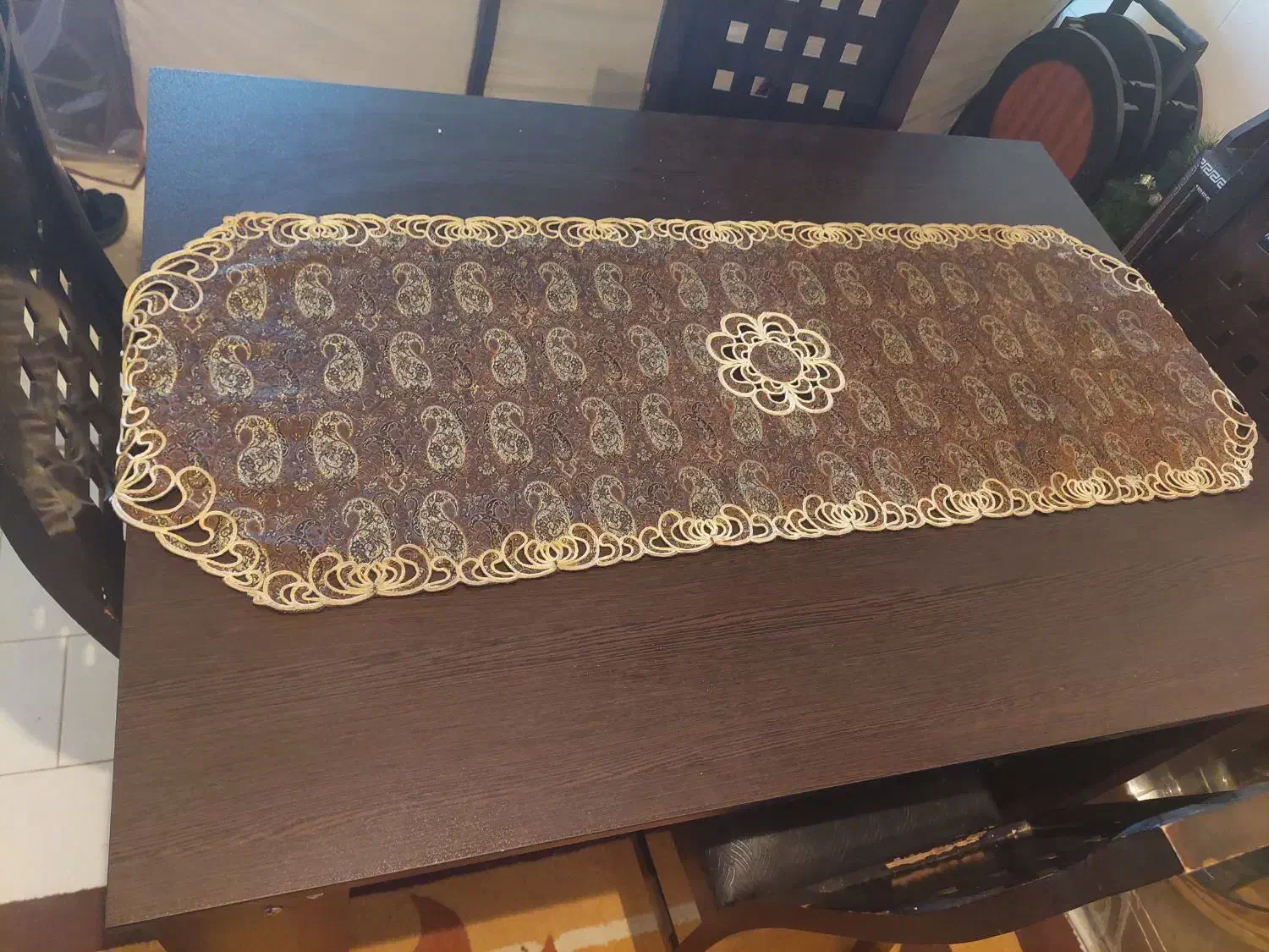 میزنهارخوری|میز و صندلی غذاخوری|شاهینشهر, فردوسی|دیوار