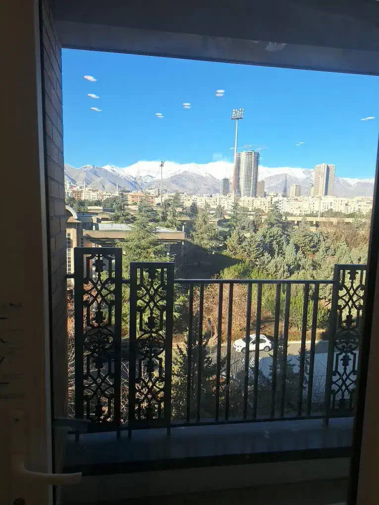 ۹۰ متر/۲ خواب/بسیار خوش نقشه/امیراباد/جانبازان