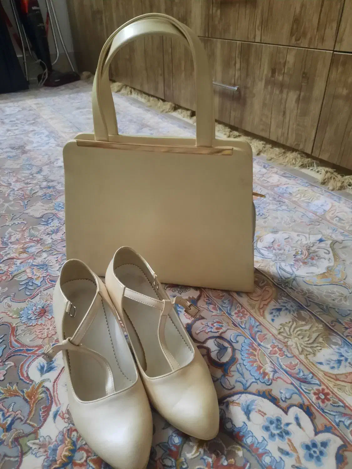 ست کیف و کفش|کیف، کفش، کمربند|نیشابور, مدرس|دیوار