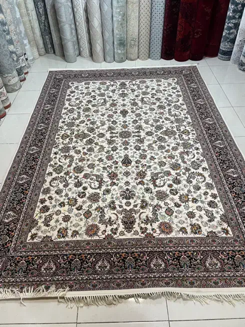 یک عدد فرش ۷۰۰ شانه بدون هیچ آسیب دیدگی آکرلیک|فرش|قزوین, |دیوار