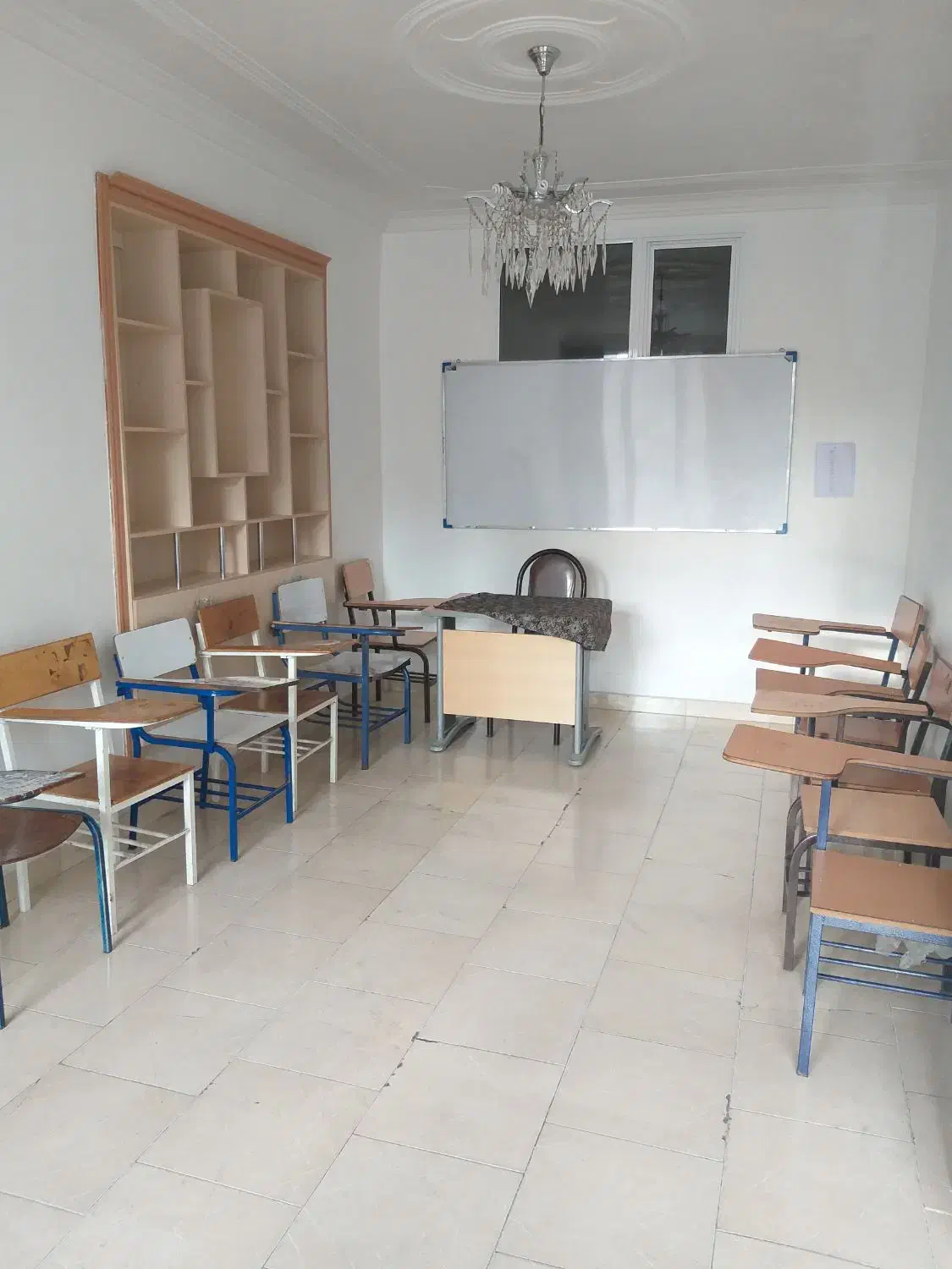 اجاره کلاس های آموزشگاه کنکوروتقویتی سرای دانش|اجارهٔ کوتاه‌مدت دفتر کار و فضای آموزشی|اردبیل, |دیوار