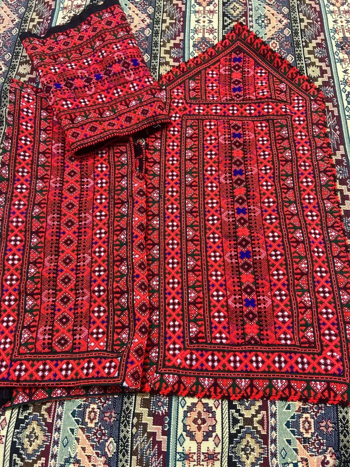 زیح دوخت تمیز|لباس|ایرانشهر, |دیوار