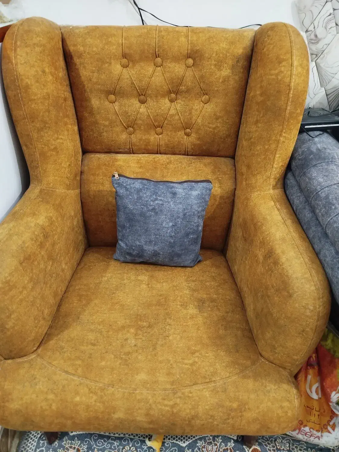 مبل 7 نفره چستر در حد نو|مبلمان خانگی و میز عسلی|قم, شهرک امام حسین|دیوار