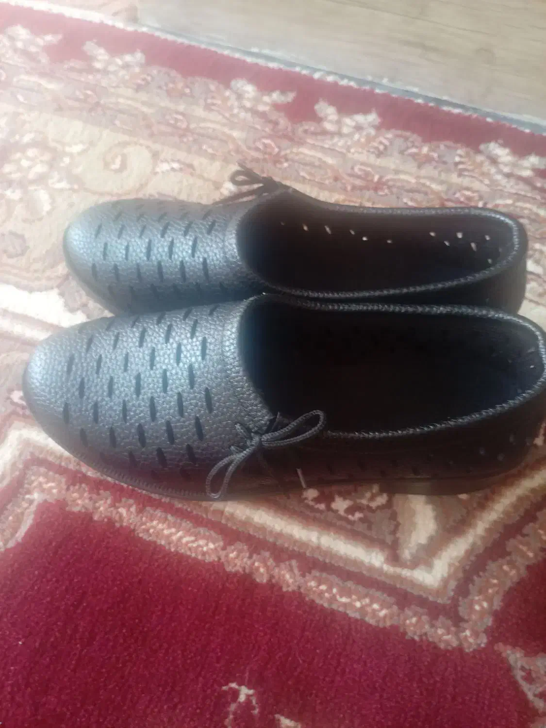 کفش راحتی|کیف، کفش، کمربند|اصفهان, باتون|دیوار