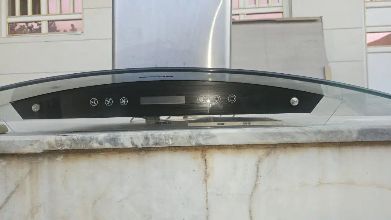 هود|هود|دوگنبدان, |دیوار