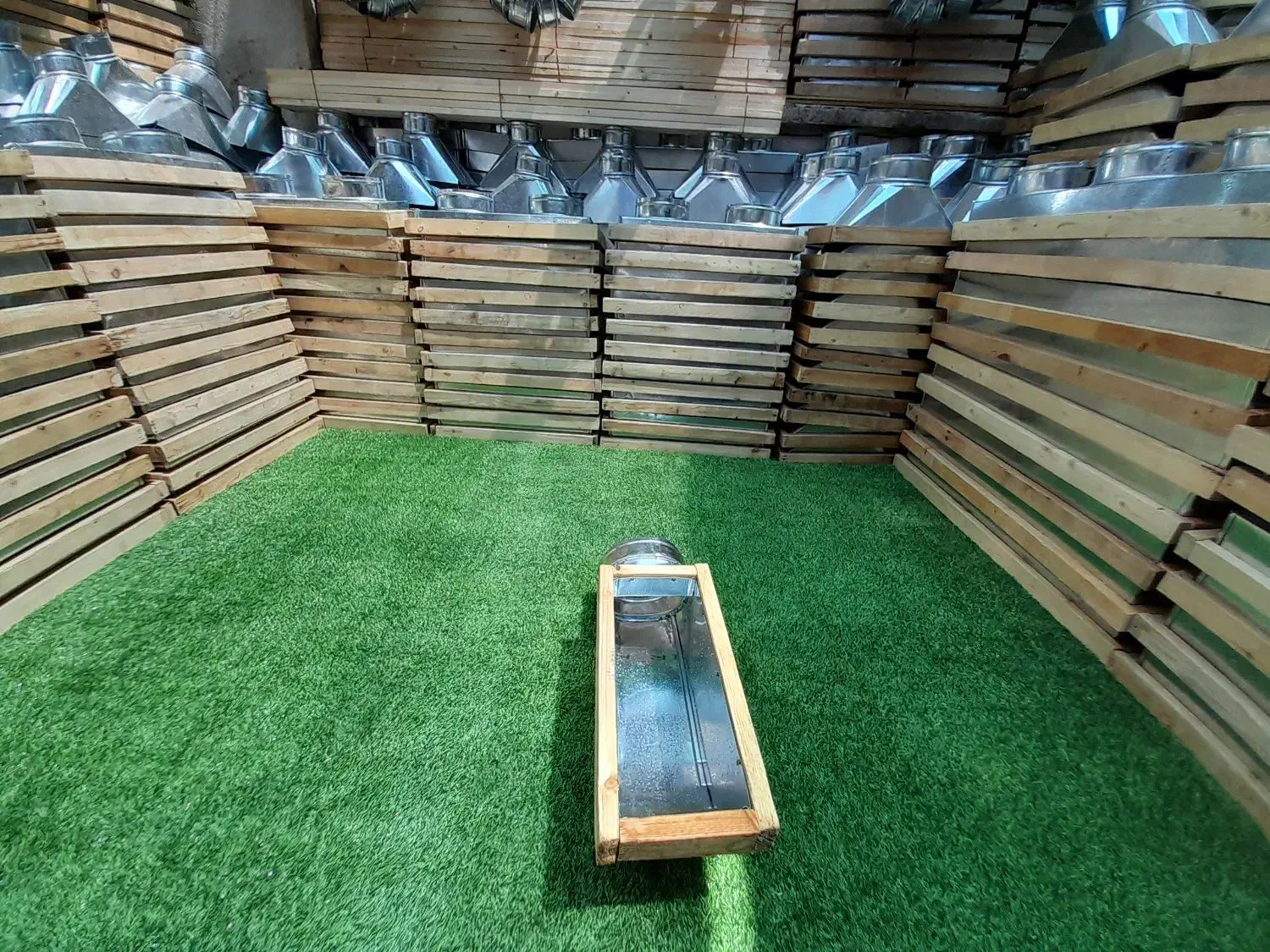 پلنیوم باکس زانویی ۴۰ * ۲۱ با قاب چوبی|کولر گازی و فن‌کوئل|اسلام‌شهر, شهرک سعیدیه|دیوار