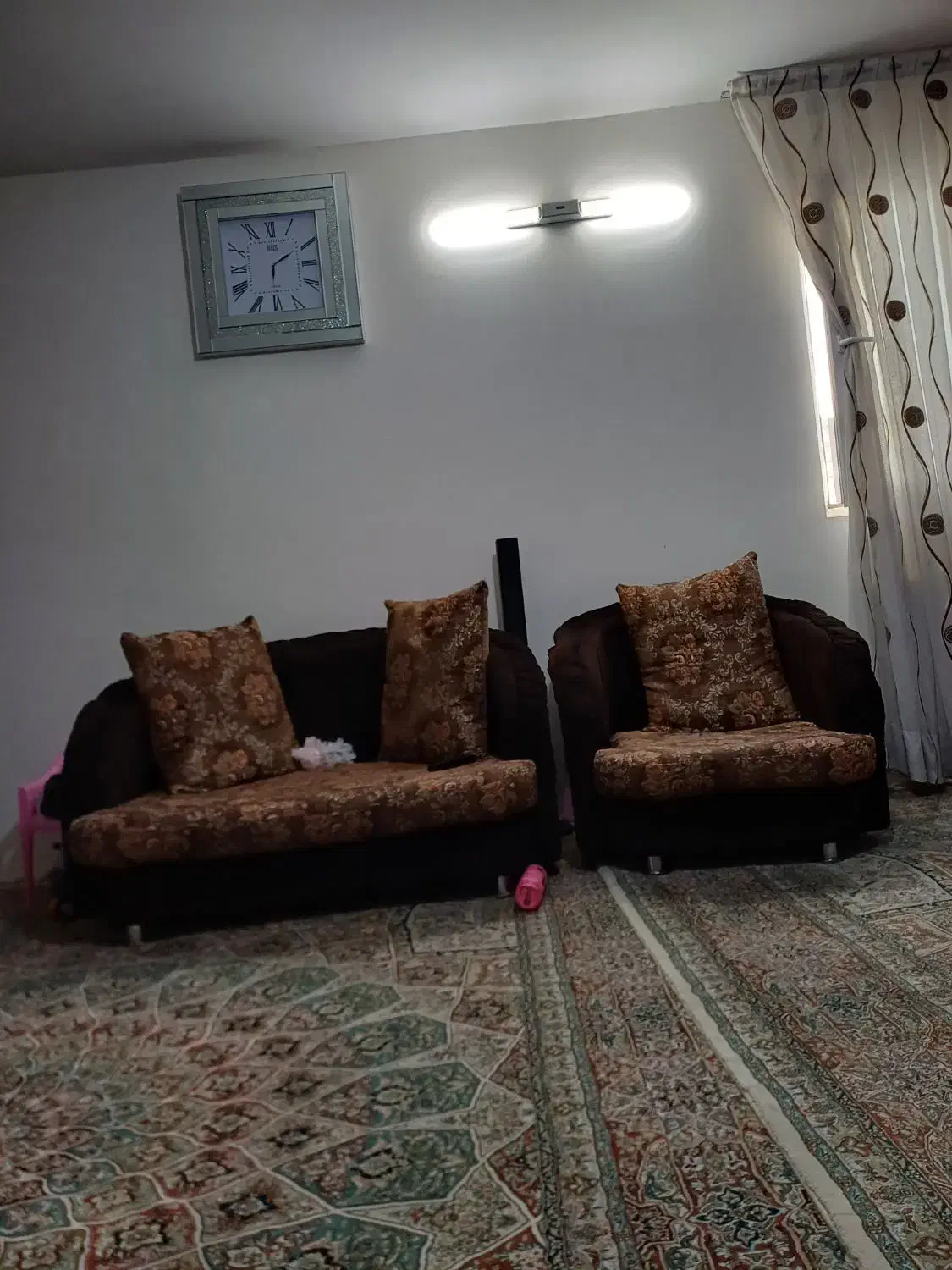 فروشی|مبلمان خانگی و میز عسلی|گلبهار, شهر جدید گلبهار|دیوار