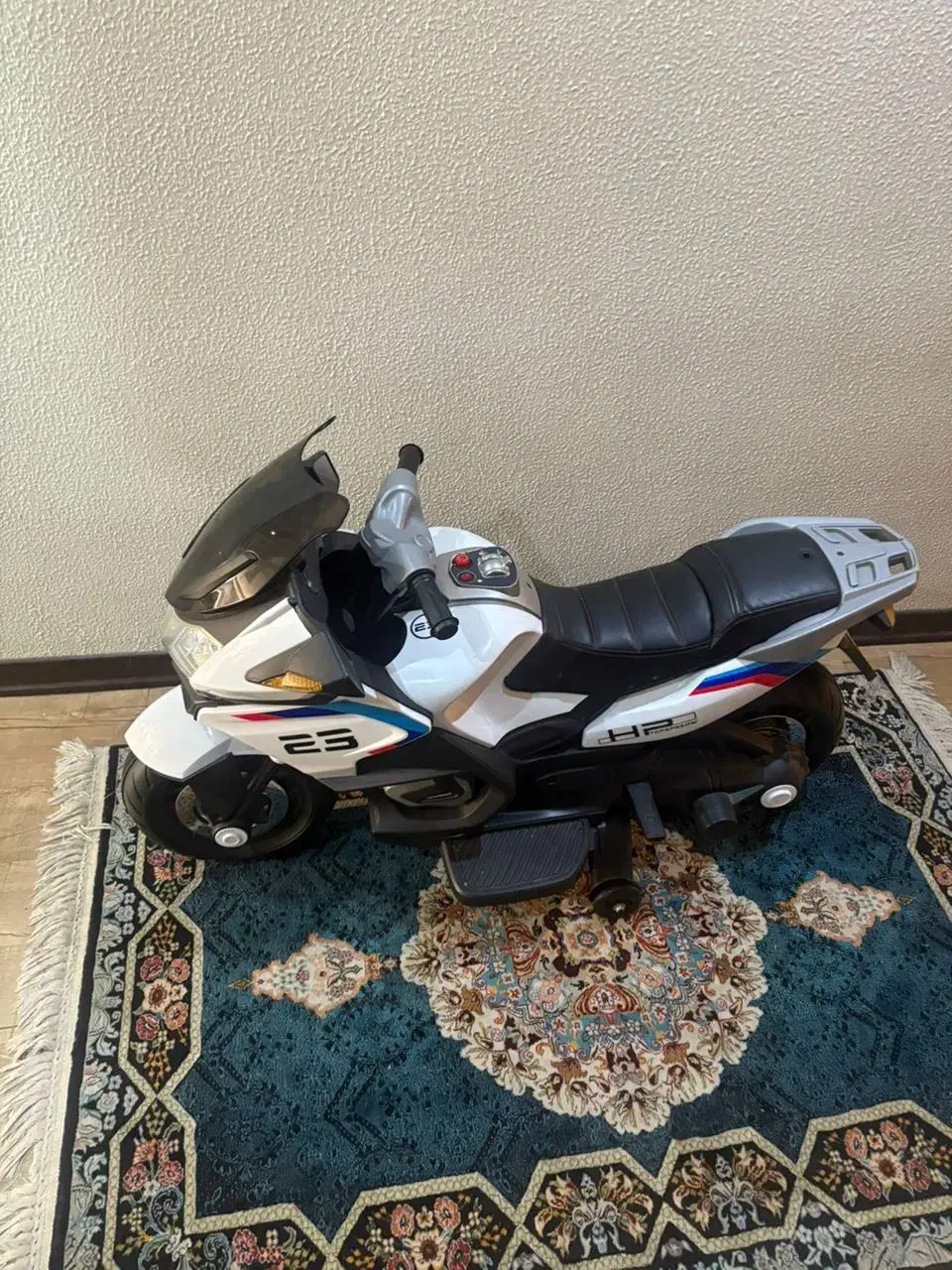 موتور شارژی تمیز در حد نو|اسباب‌بازی بچه|اهواز, اسلام آباد غربی|دیوار